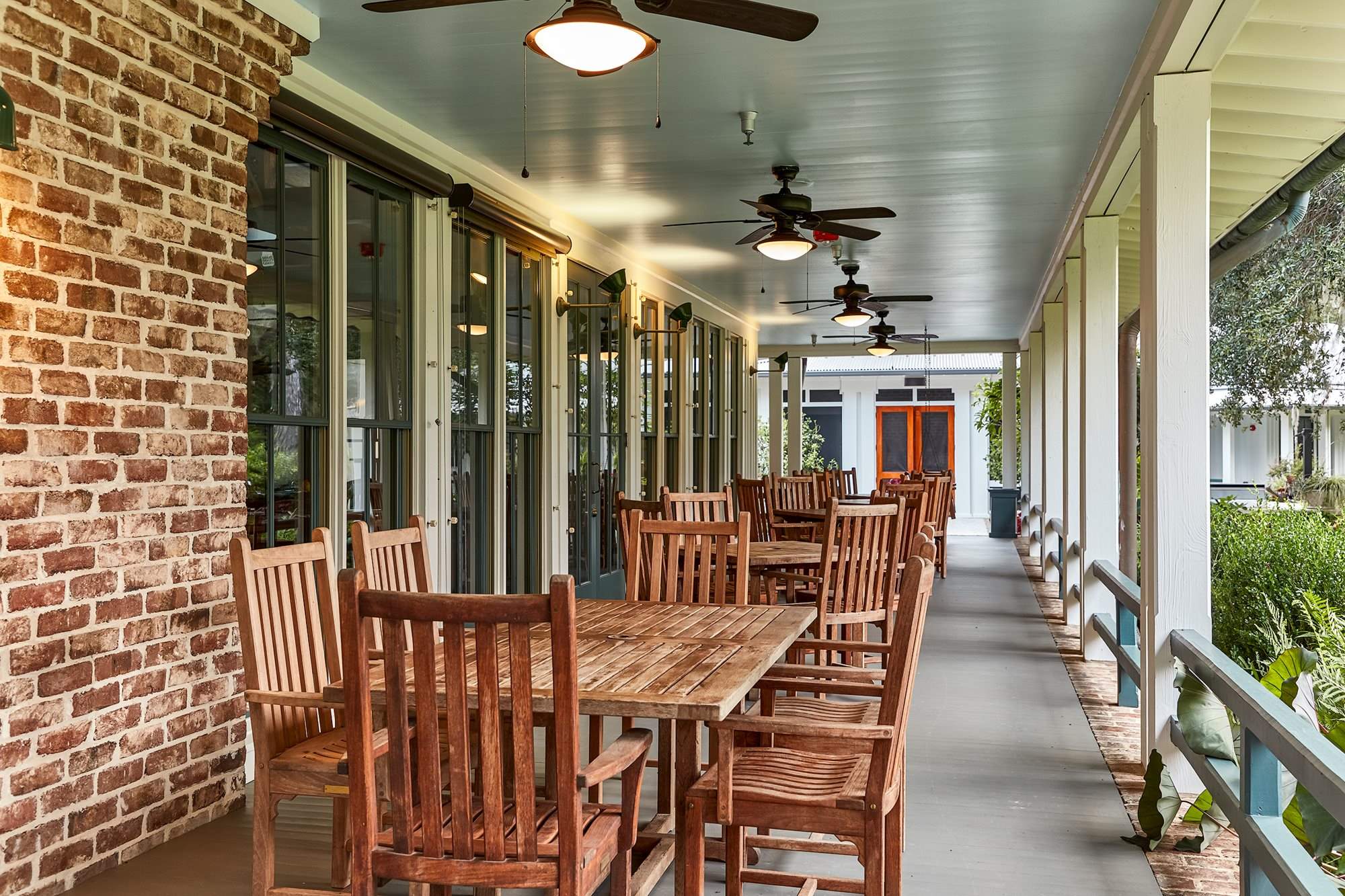 Clubhouse-Porch-Seating-Web